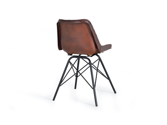GINER Y COLOMER Silla estilo industrial tapizada en piel natural